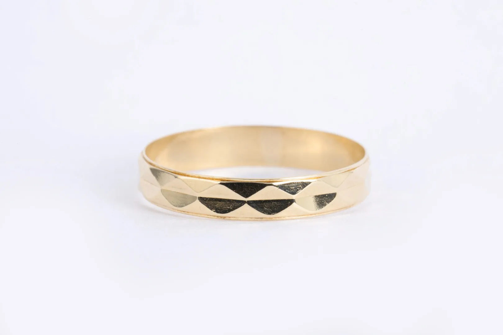 18k Yellow Gold Geometric Band Size 9.25 (1.66g.)