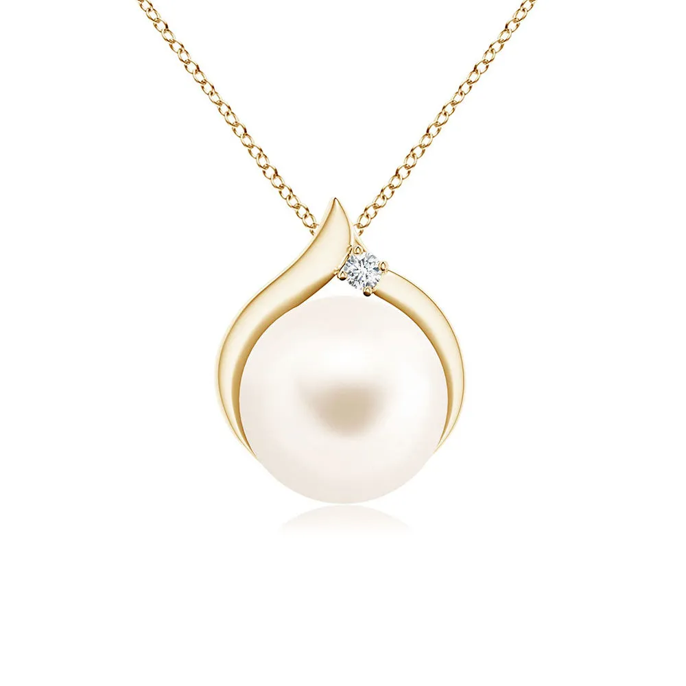 8mm Freshwater Cultured Pearl Solitaire Pendant with Moissanite