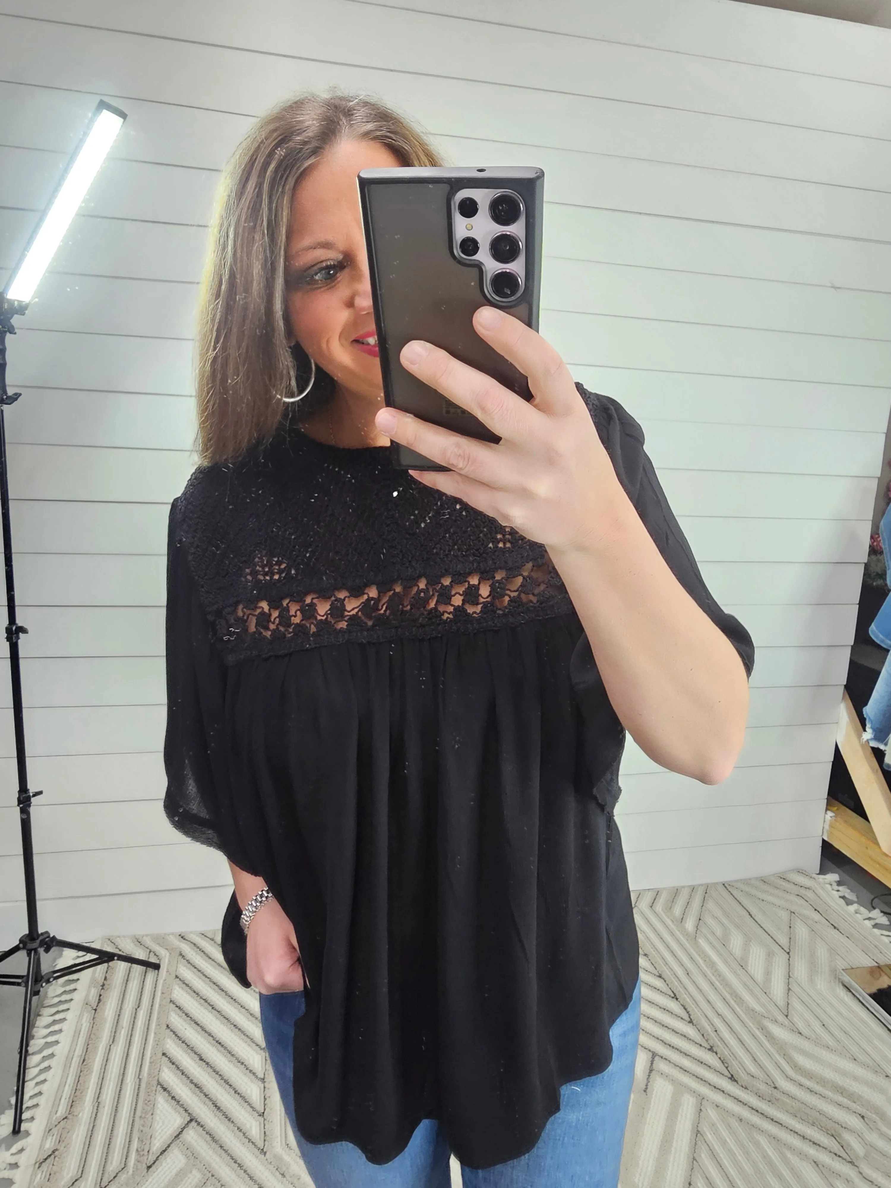 BLACK FLOWY CROCHET LACE YOKE TOP