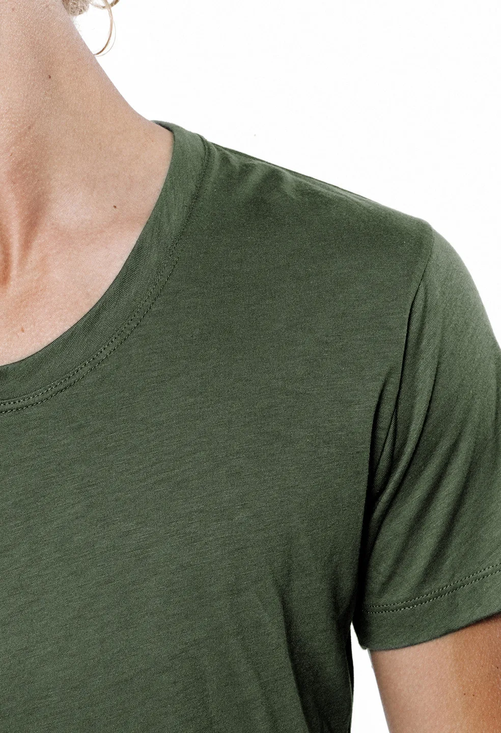 Curve U-Neck / Olive