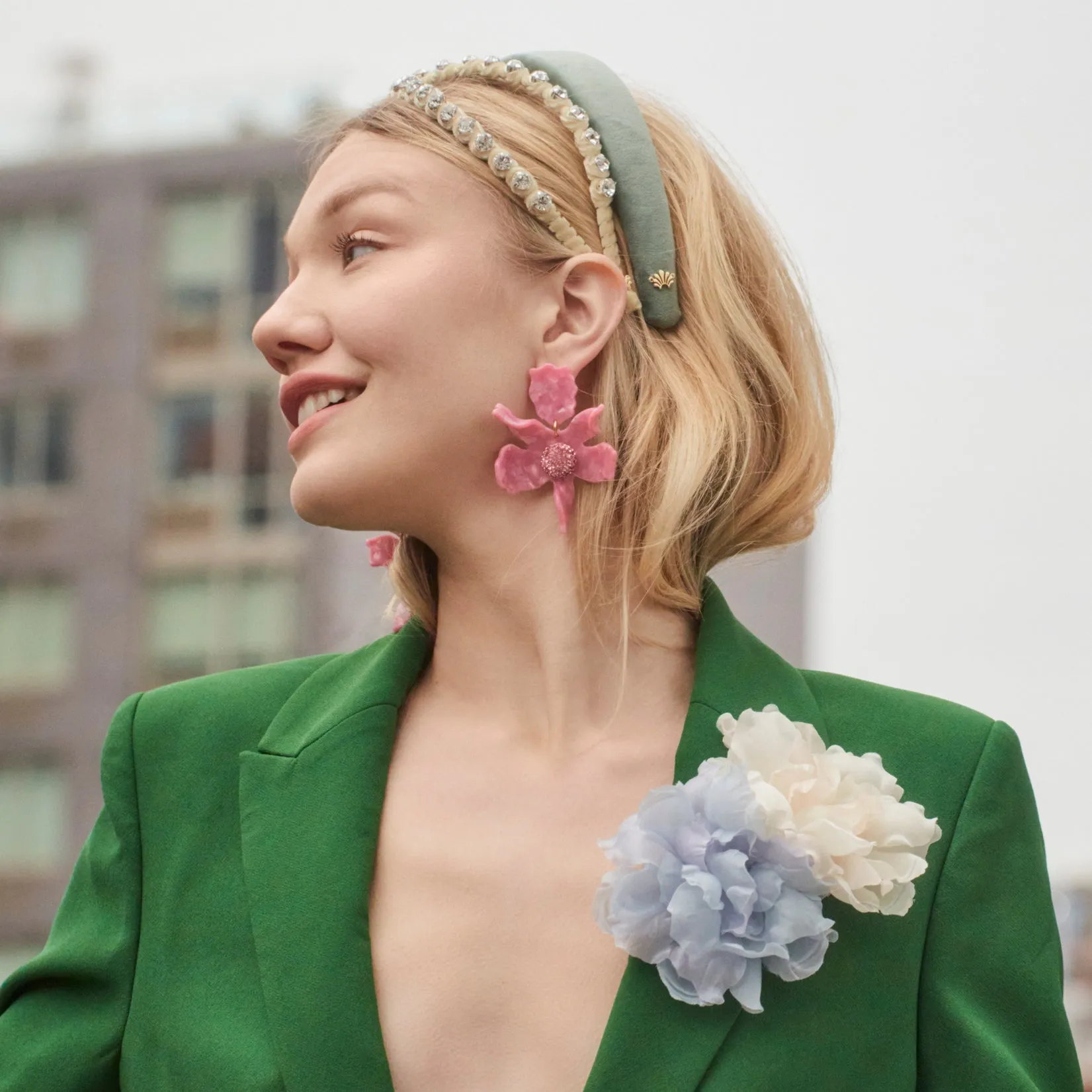 FADED BLUSH SILK MAGNOLIA FLOWER CHOKER/BROOCH