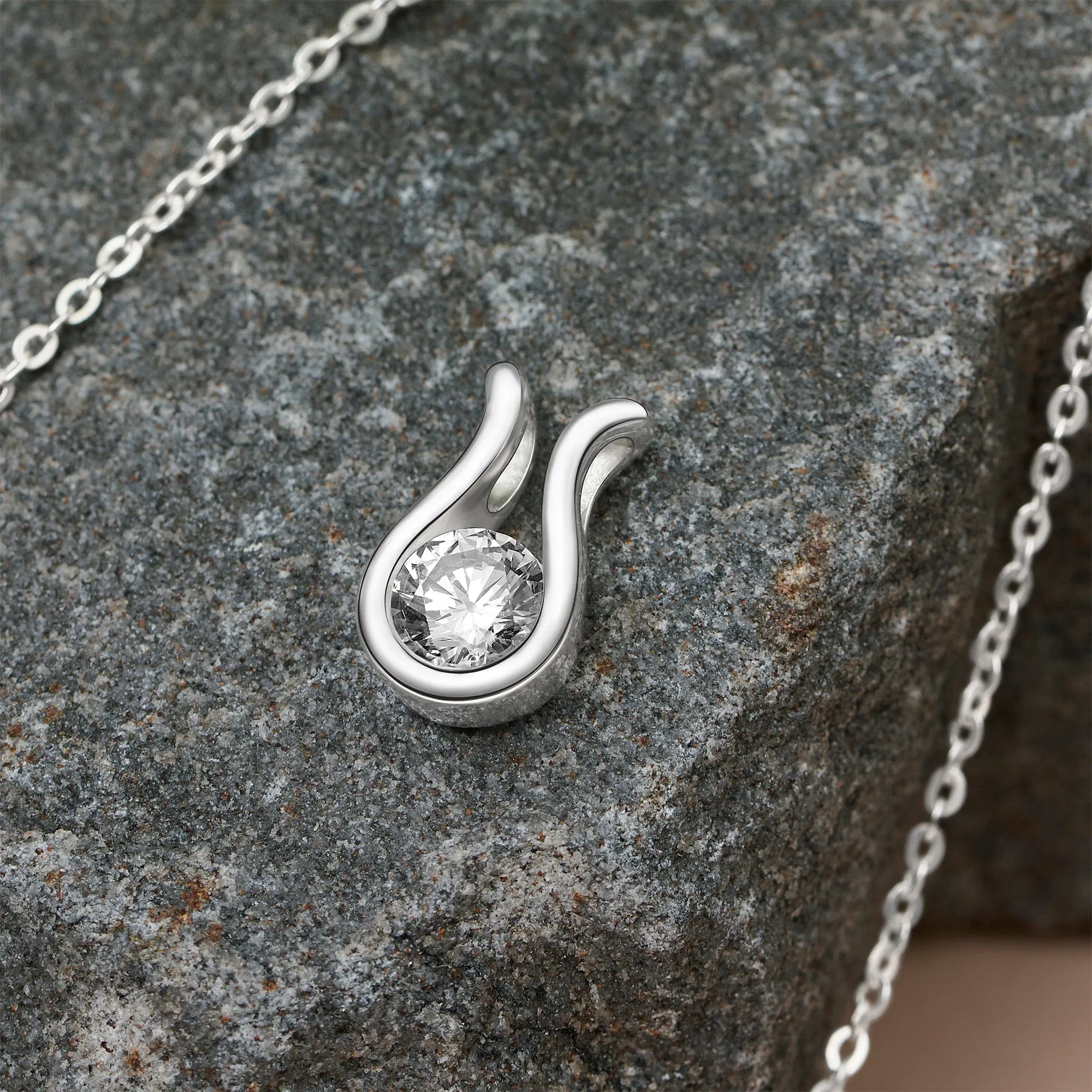 Lyre Horseshoe Cubic Zirconia Silver Pendant