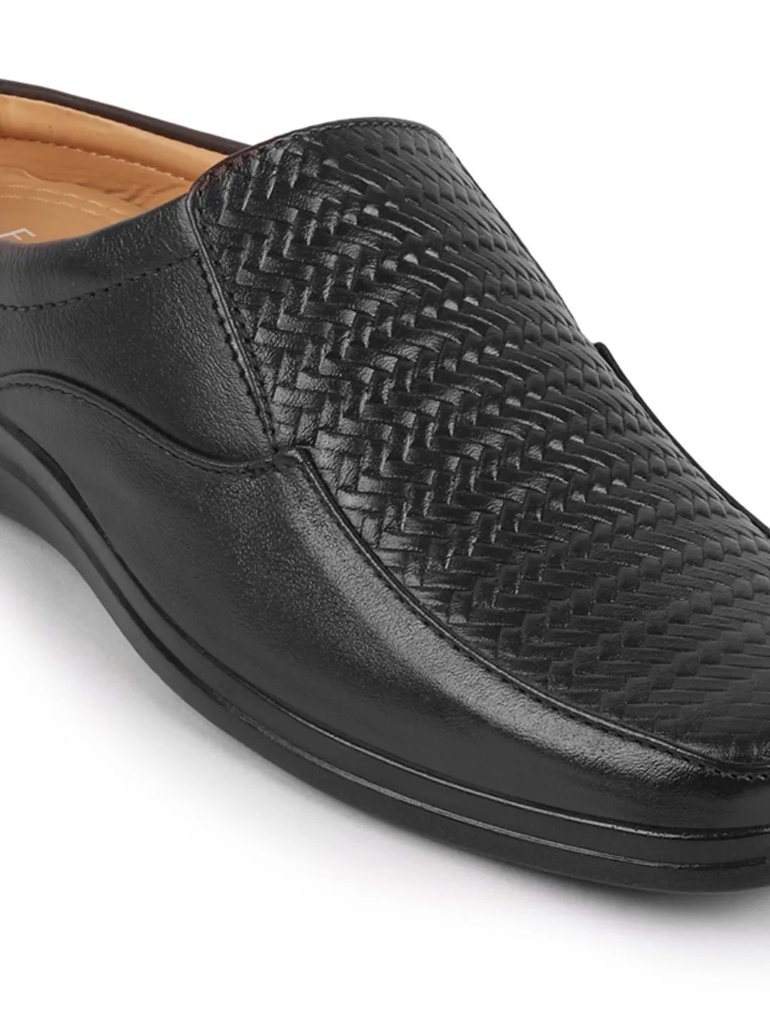 Men Black Casual Leather Slip On Hand Knitted Shoe Style Sandals