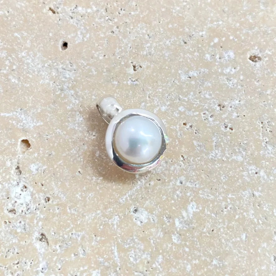 Pearl Bijou Pendant