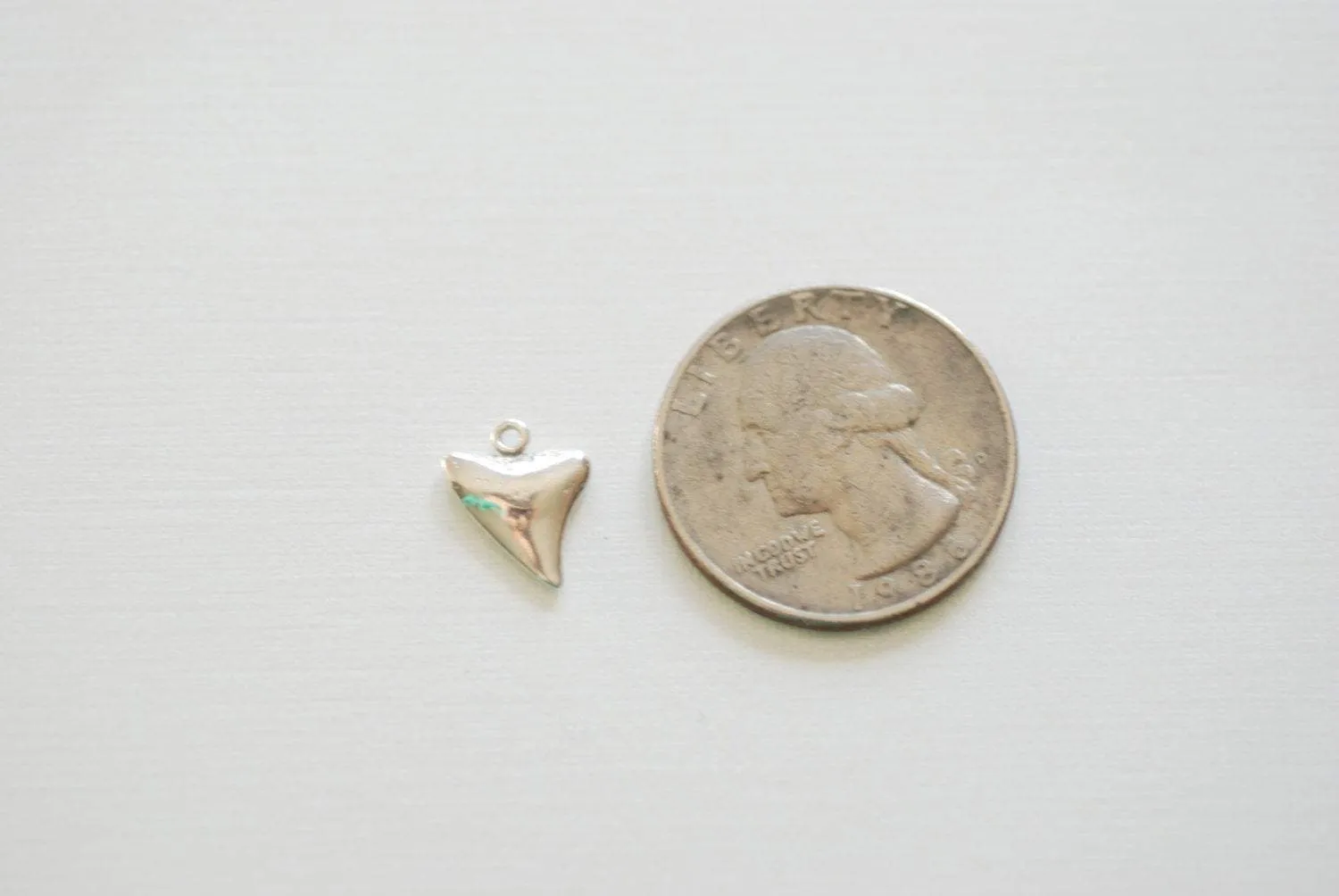 Sterling Silver Wholesale  Shark tooth - 925 silver, animal tooth charm, Gold or silver Shark tooth Charm Pendant,  Bulk, Beads, 73